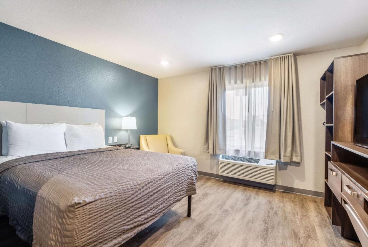 Queen Room - Accessible/Non-Smoking