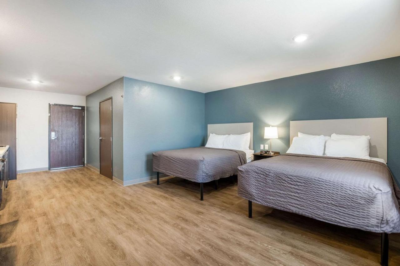 Queen Room with Two Queen Beds - Accessible/Non-Smoking