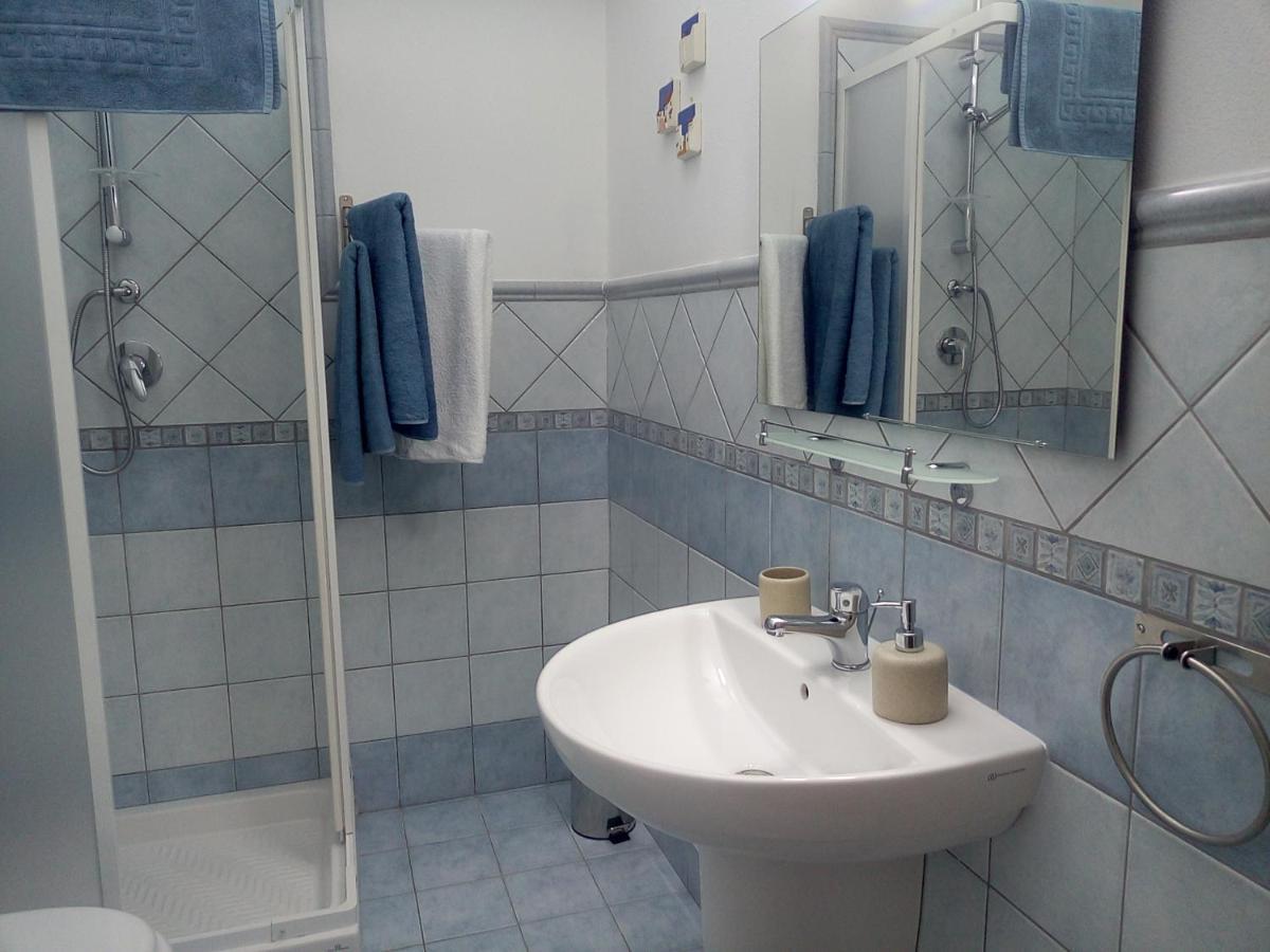 Triple Room Private Bathroom