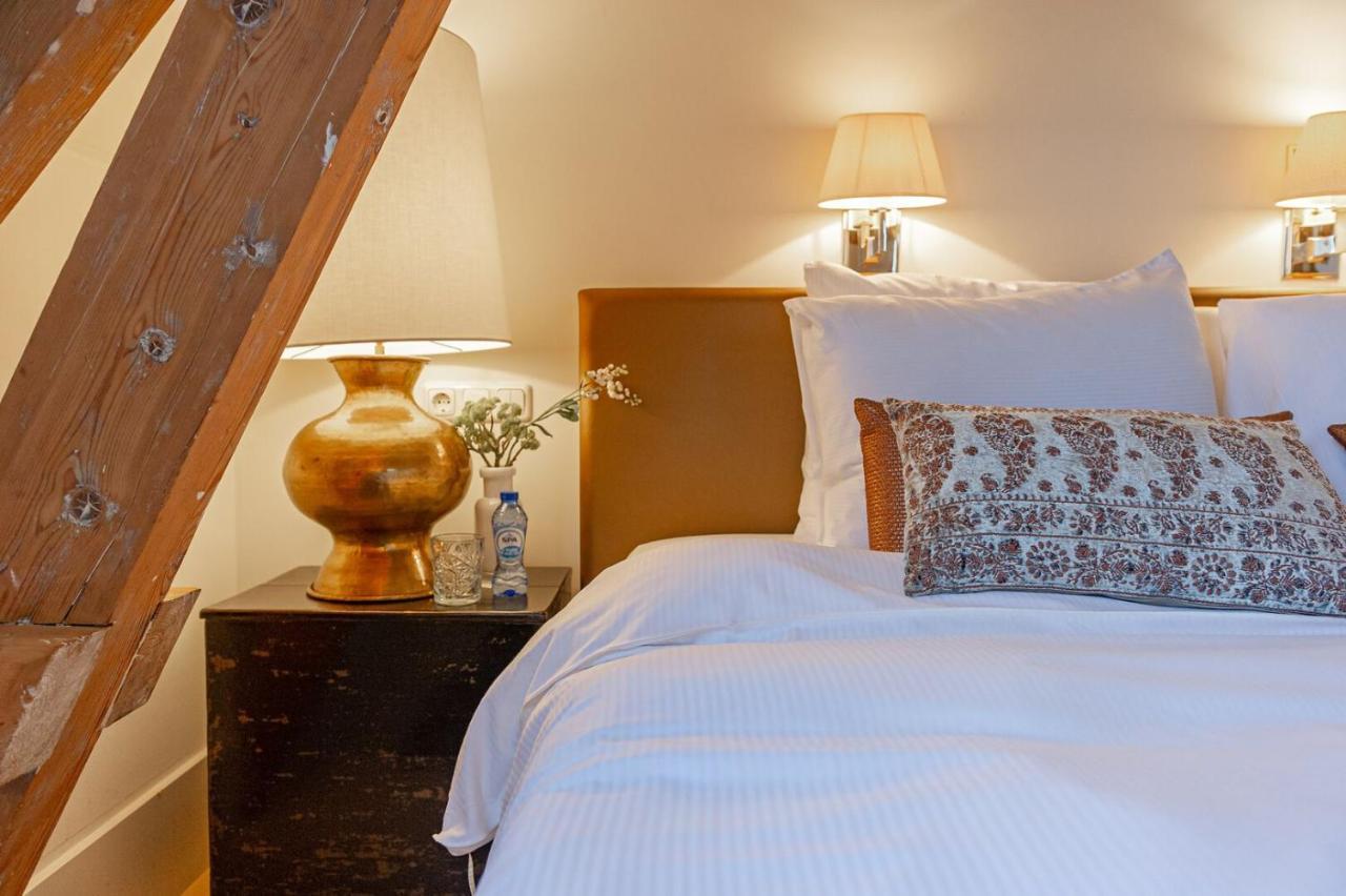 Suite with Balcony,1037906389:JPEG