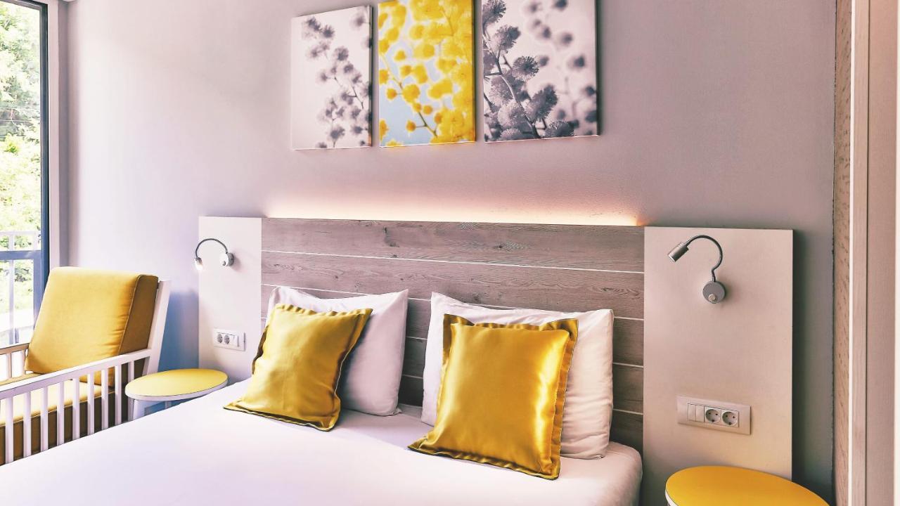 Double or Twin Room Mountain View