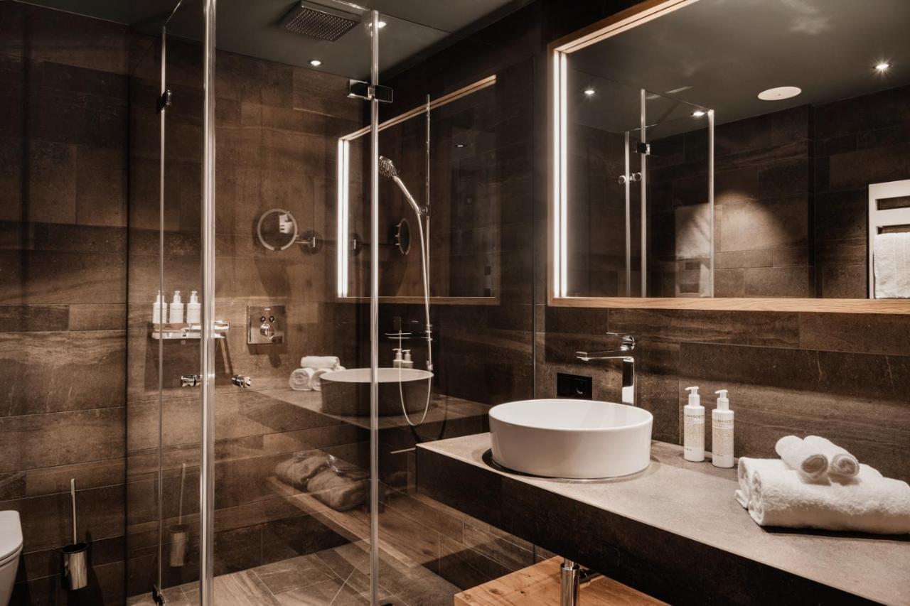 Double Room with Mountain View,1187647153:JPEG