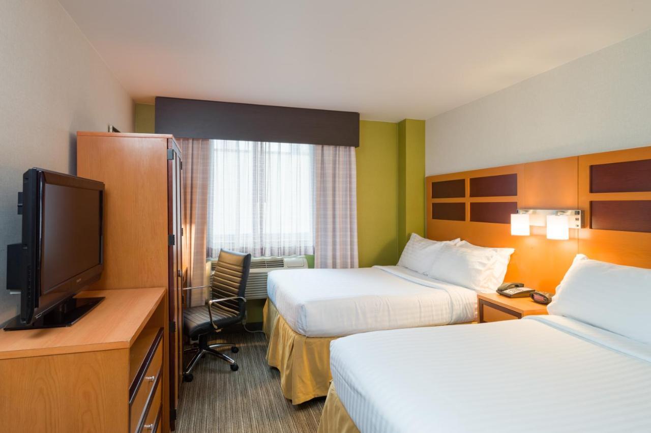 Double Room with Two Double Beds High Floor,1276122451:JPEG