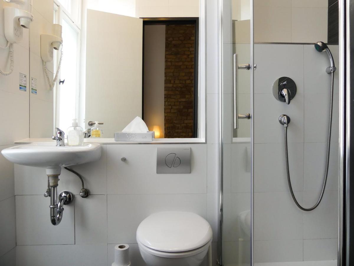 Comfort Single Room
