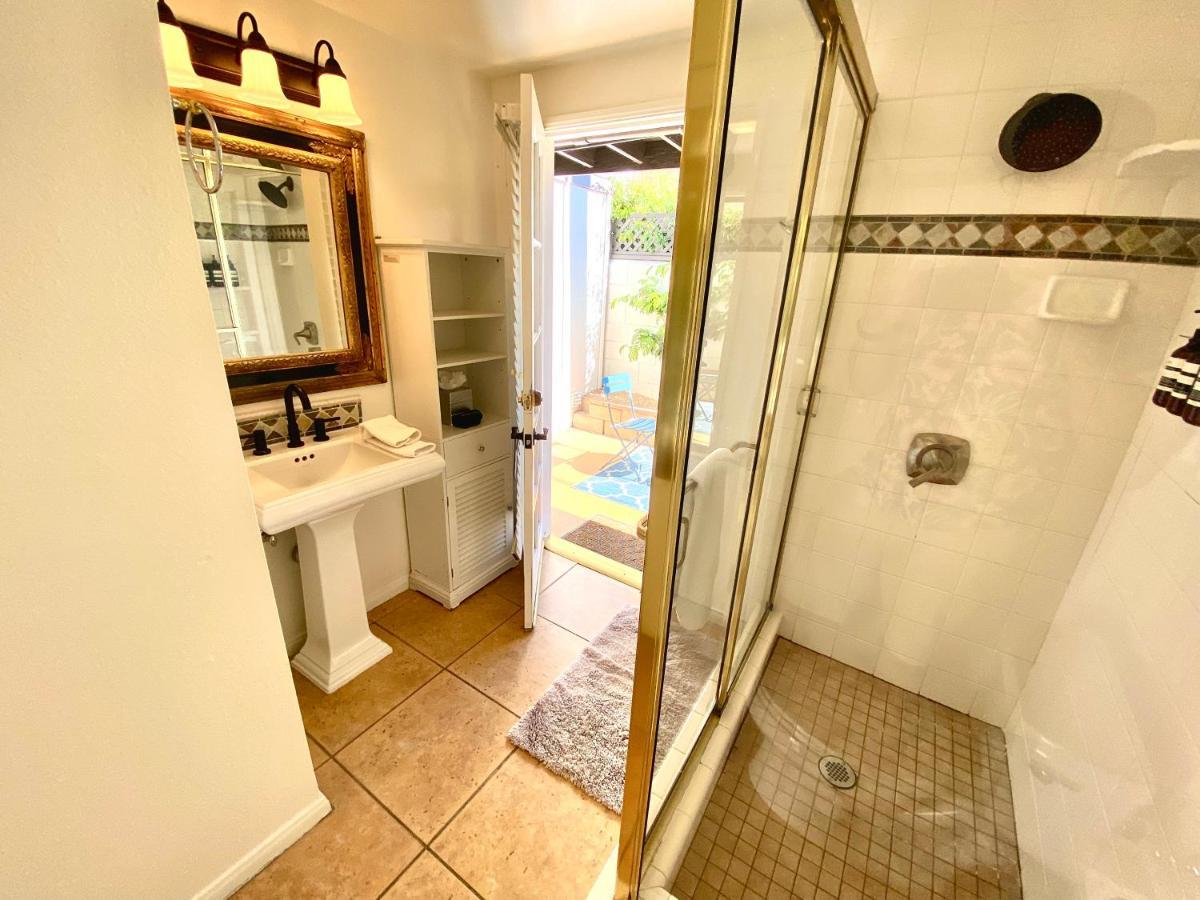 King Suite with Pool View