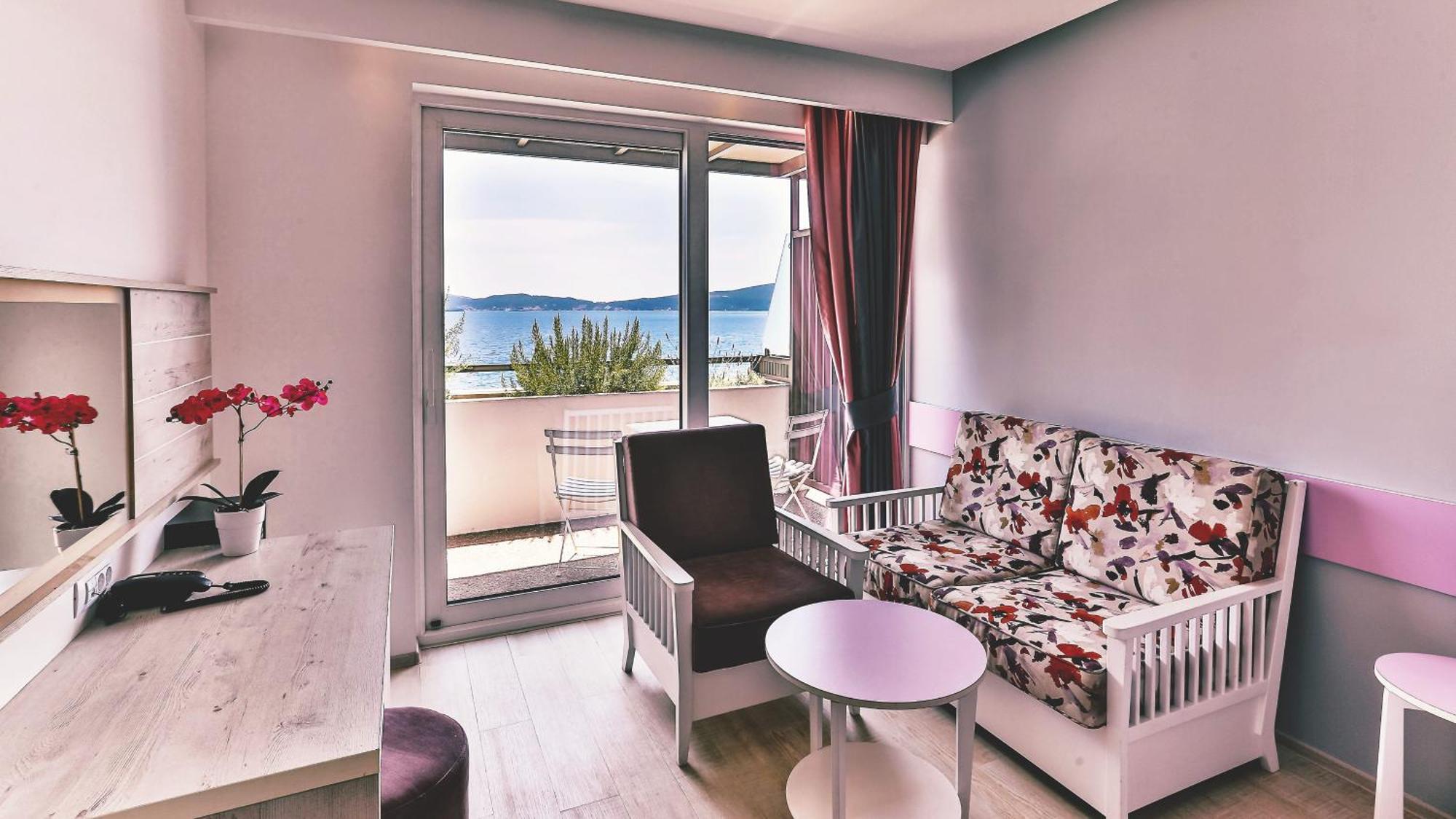 Double Room Balcony Sea View