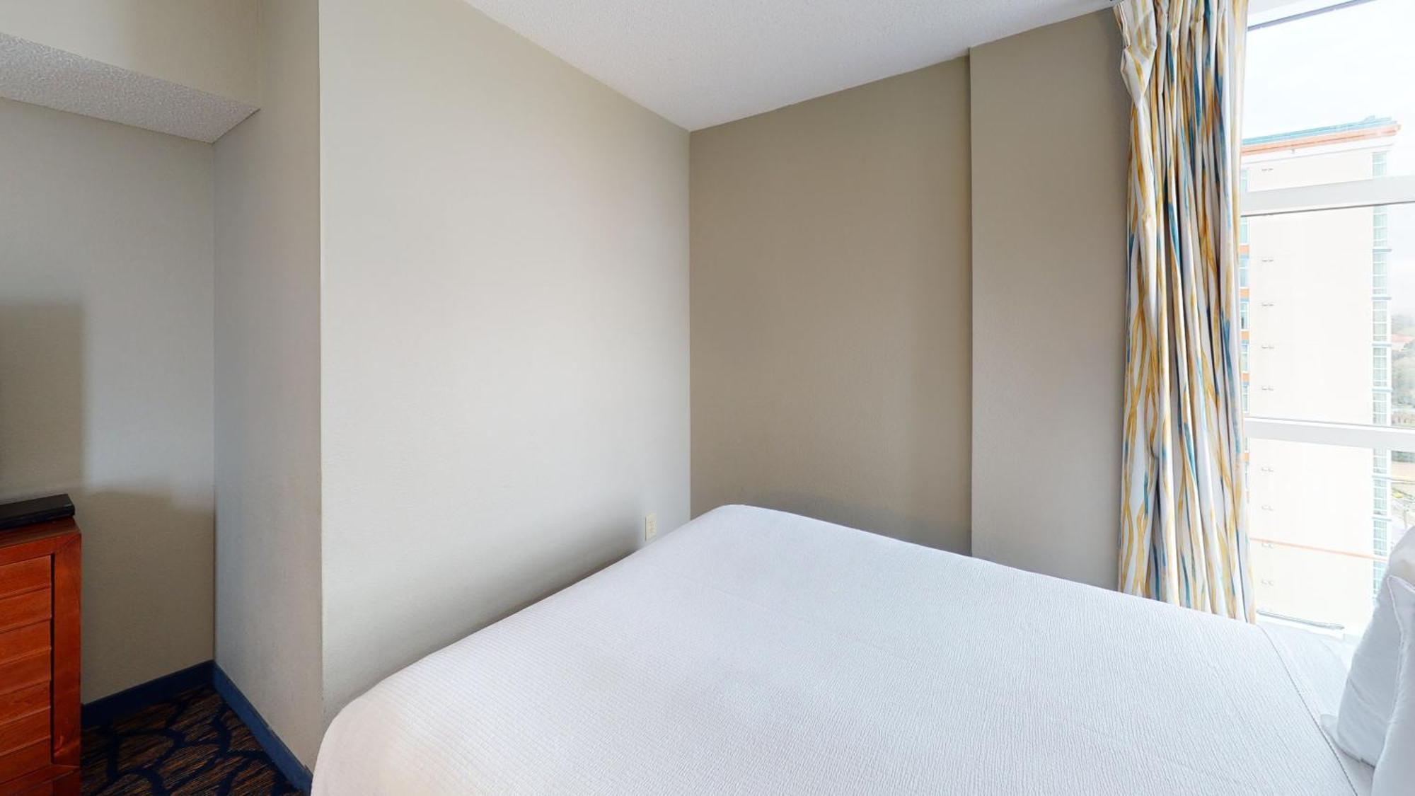 Oceanfront Queen Suite Partial View