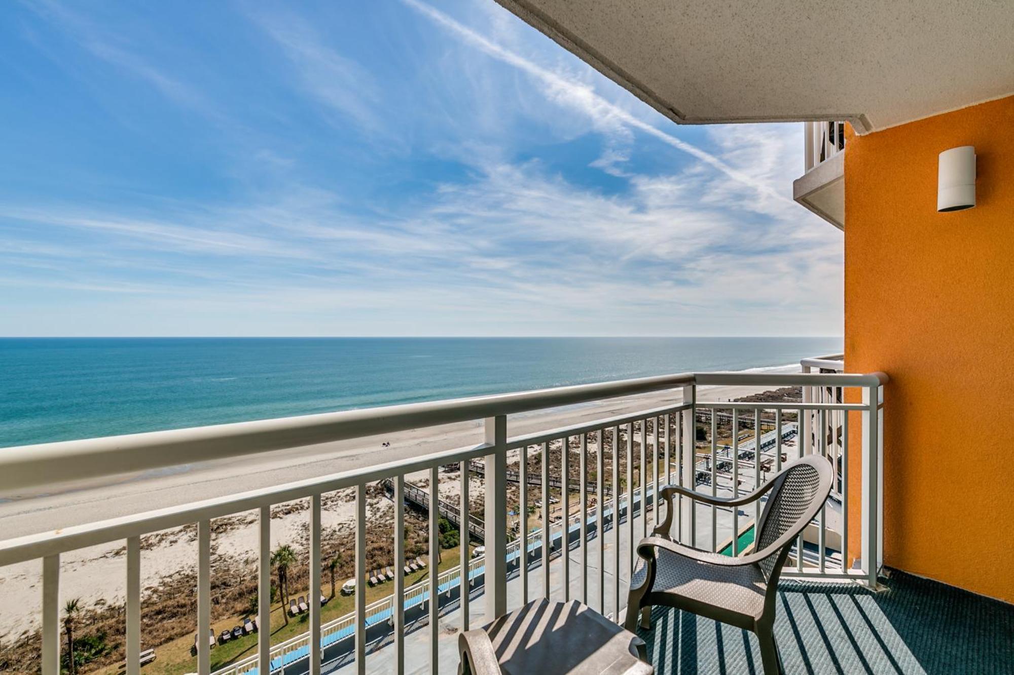 Oceanfront Queen Suite