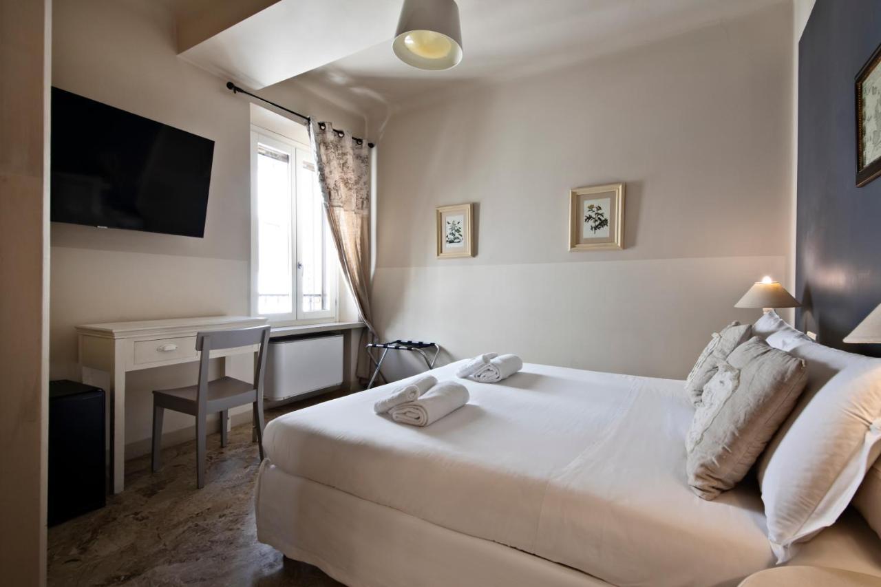 Double Room,1211686600:JPEG