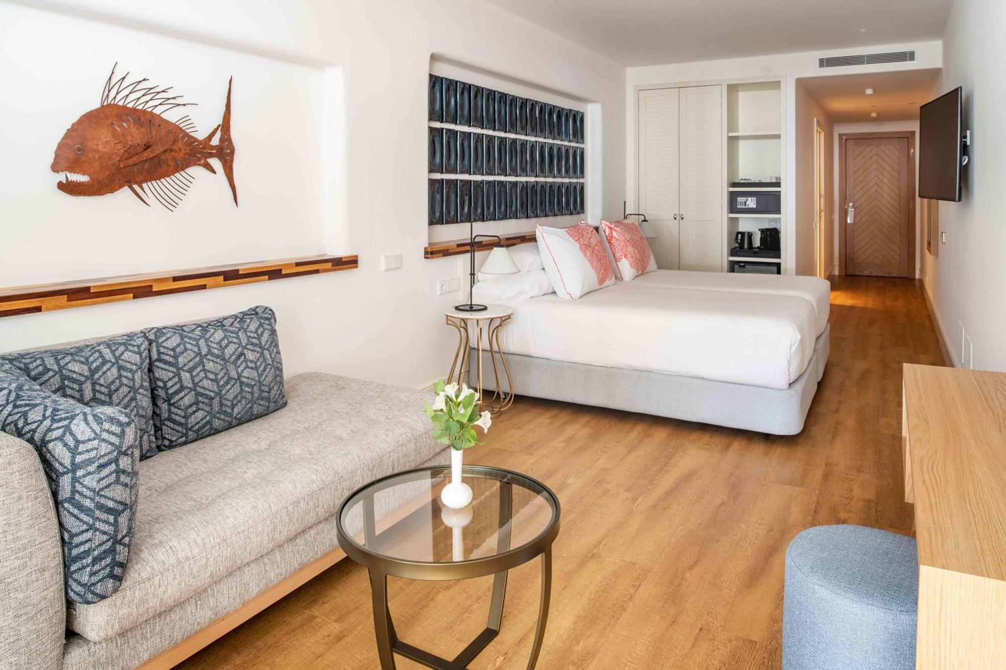 Adapted Junior Suite