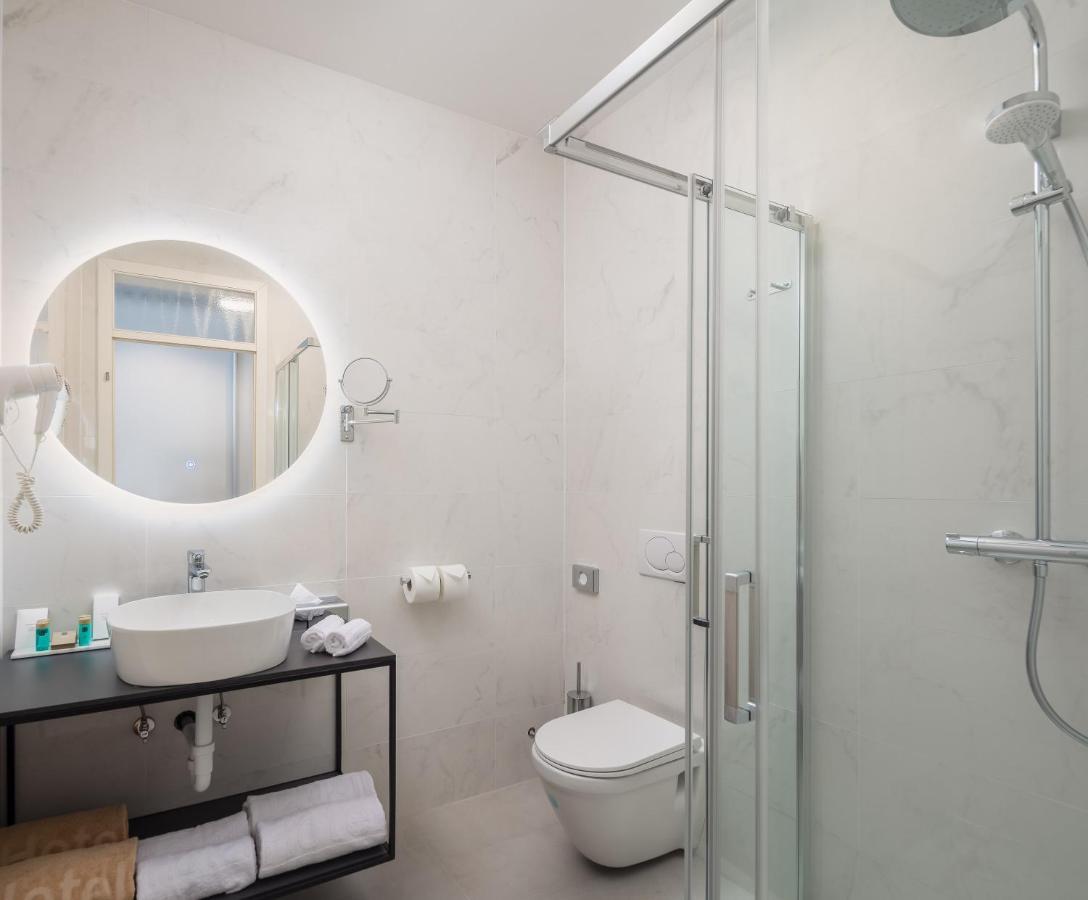 Habitación Doble con vistas al jardín