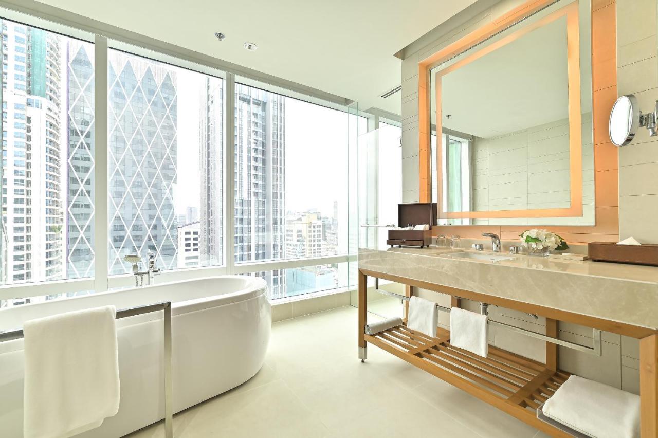 Executive Deluxe Double Room with Lounge Access,1586119733:JPEG