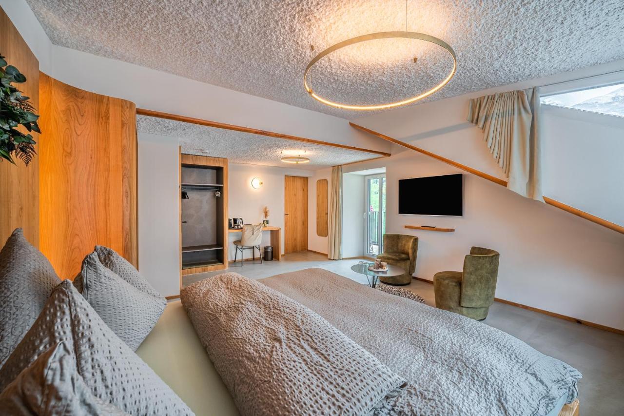 Suite - Vue sur Montagne