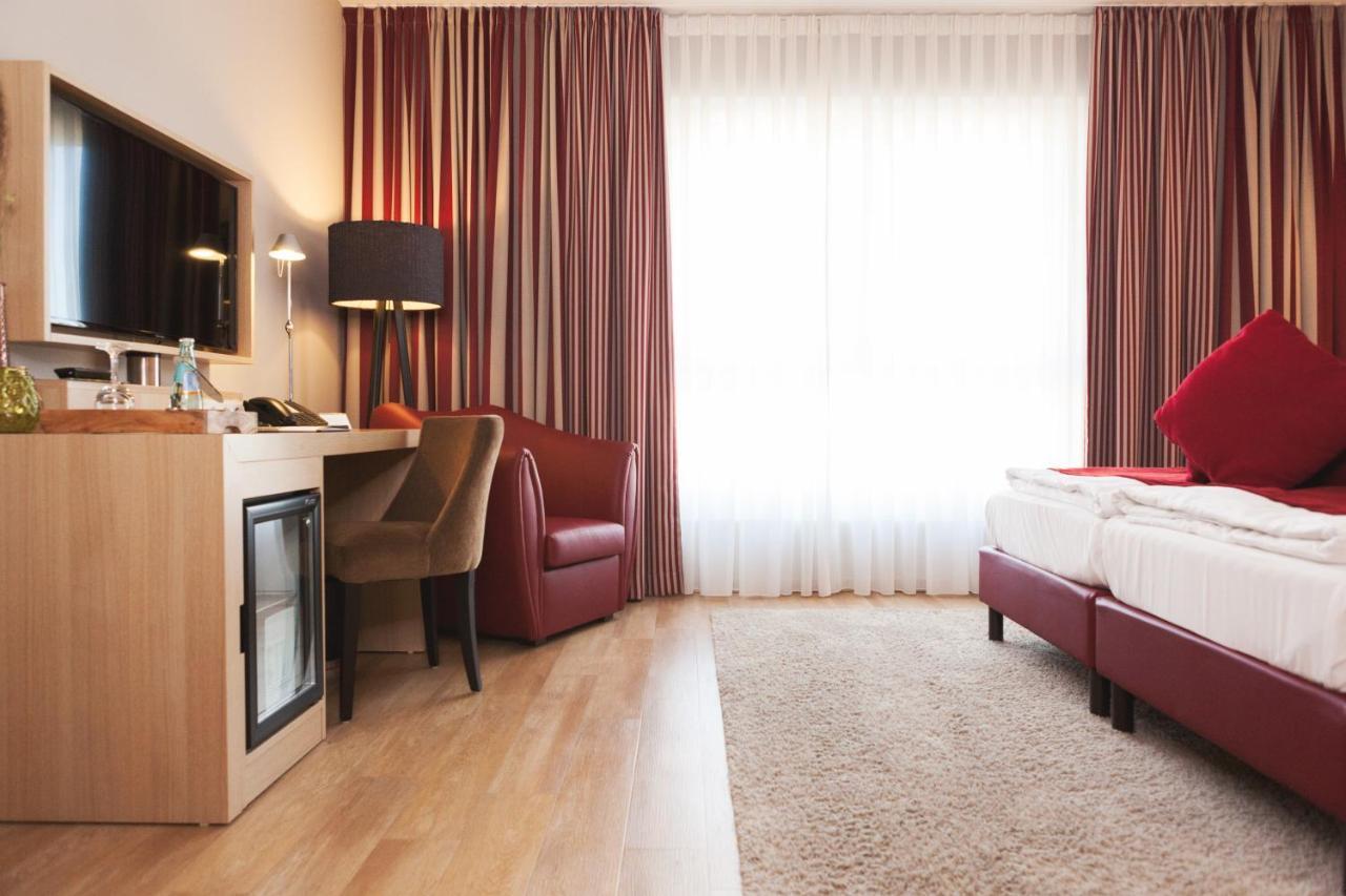 Double Room,1263774943:JPEG
