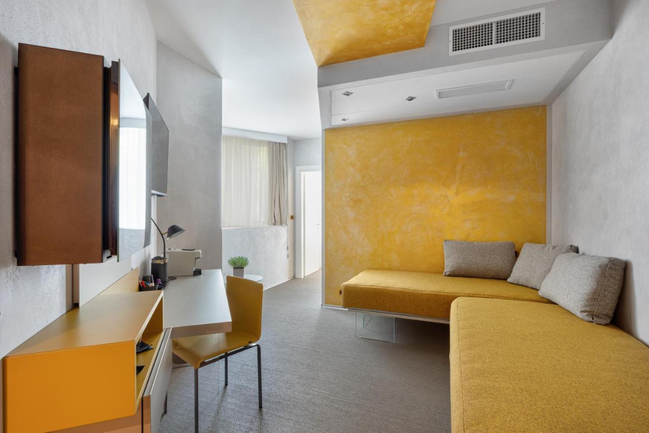 Superior Suite,1263836458:JPEG