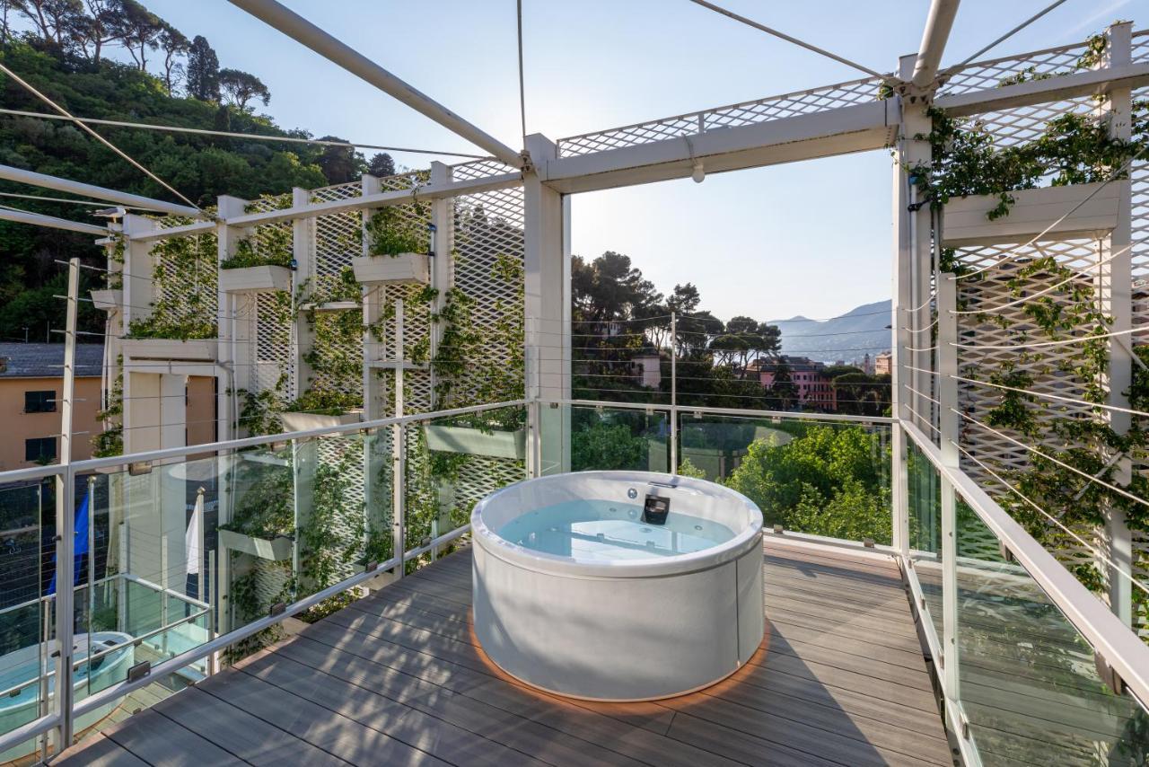 Deluxe Double Room with Terrace & Jacuzzi