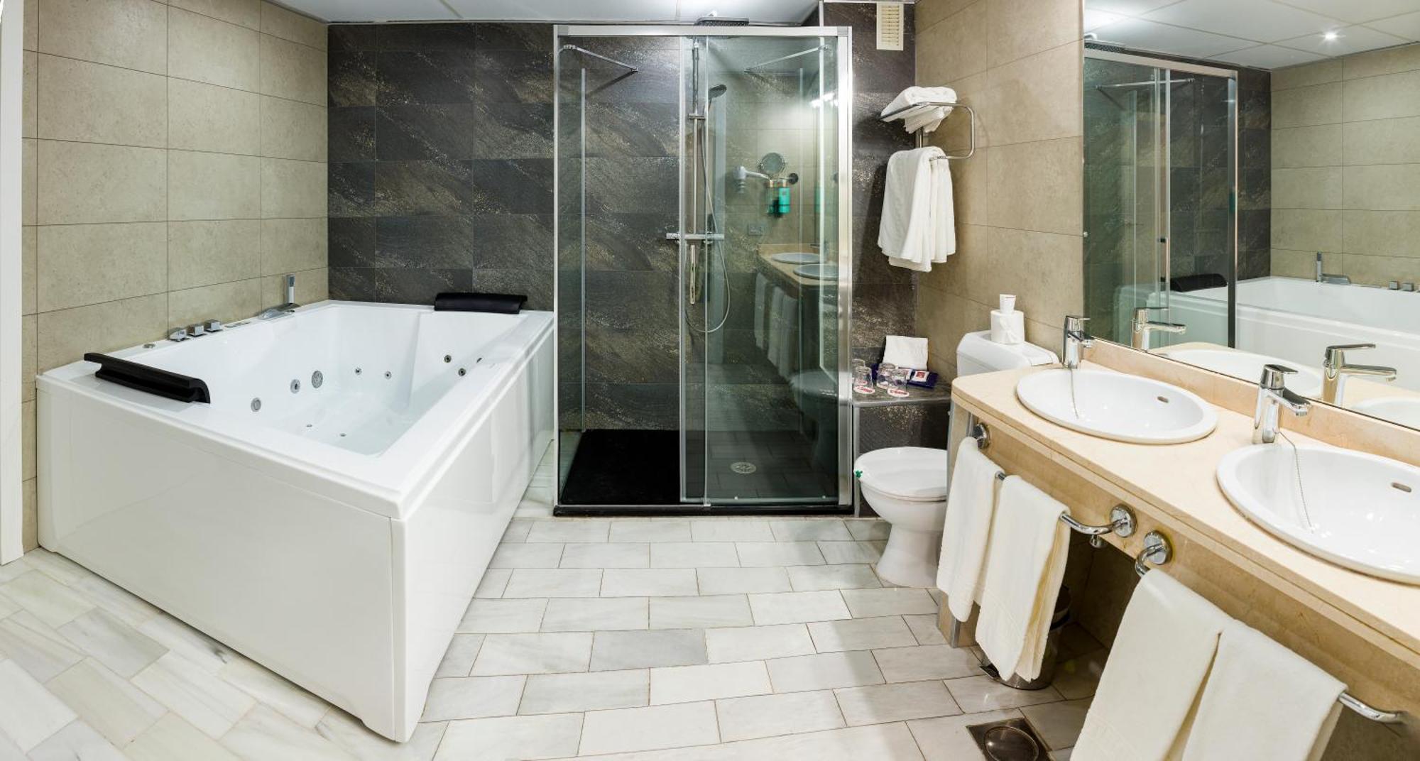 One-Bedroom Junior Suite,1272673678:JPEG