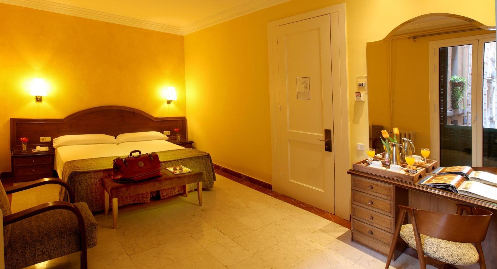 Standard Double Room,1431913045:JPEG