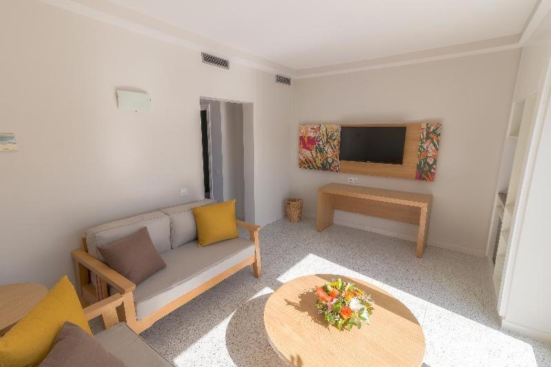 Familienzimmer mit Balkon