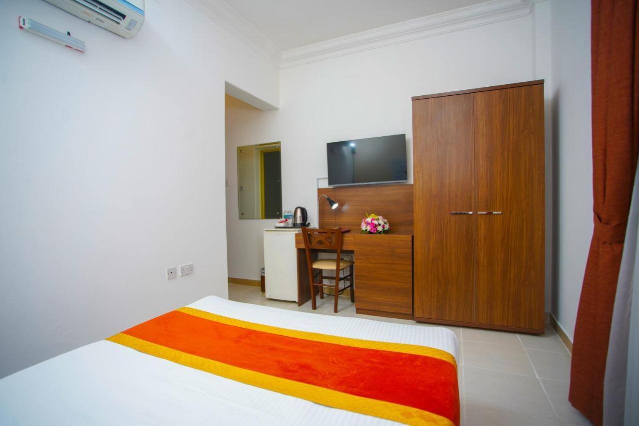 Deluxe King Bedroom