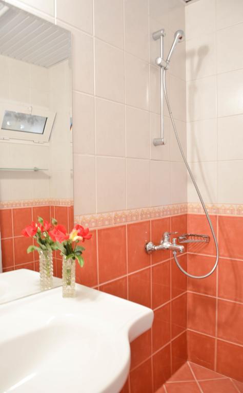 Two-Bedroom House with Kitchen with Free Aquapark Access