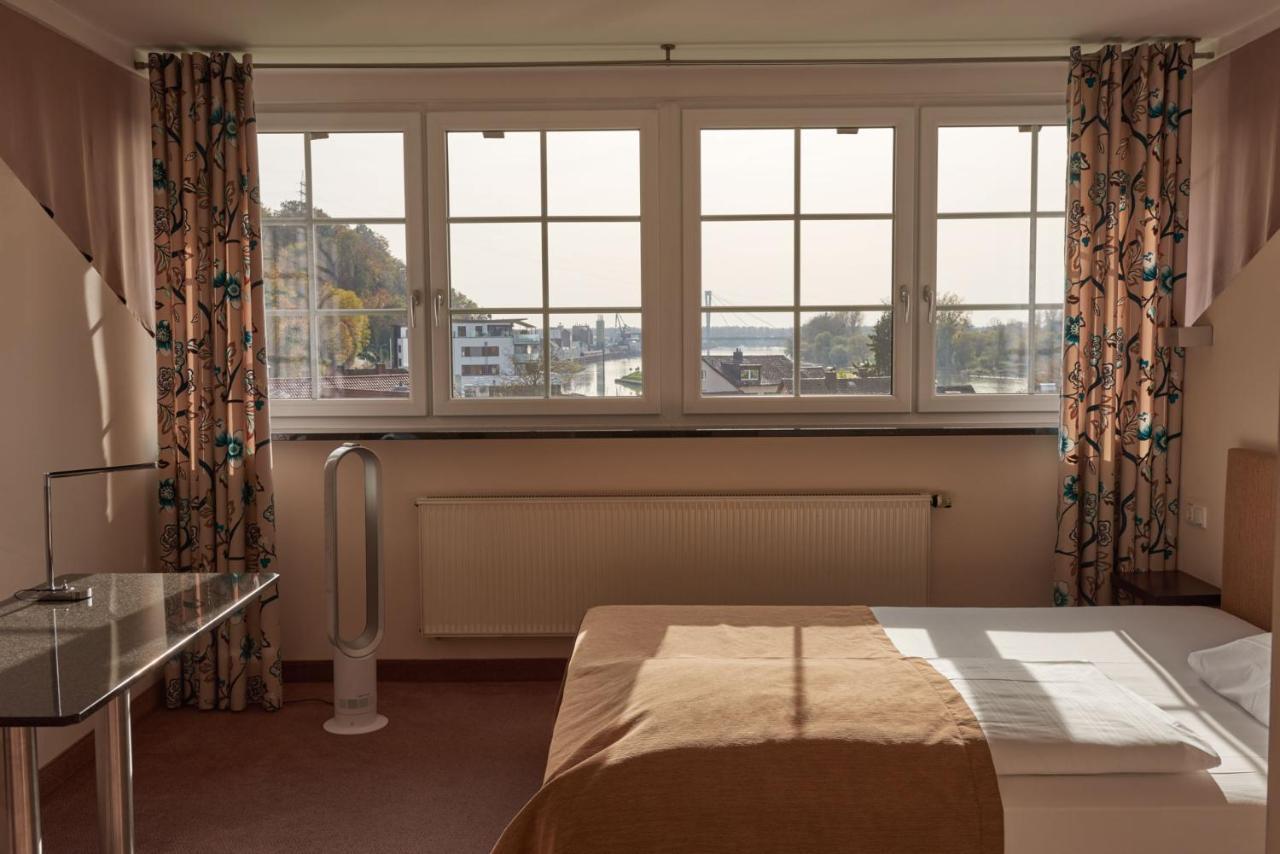 Standard Double Room,1319591140:JPEG