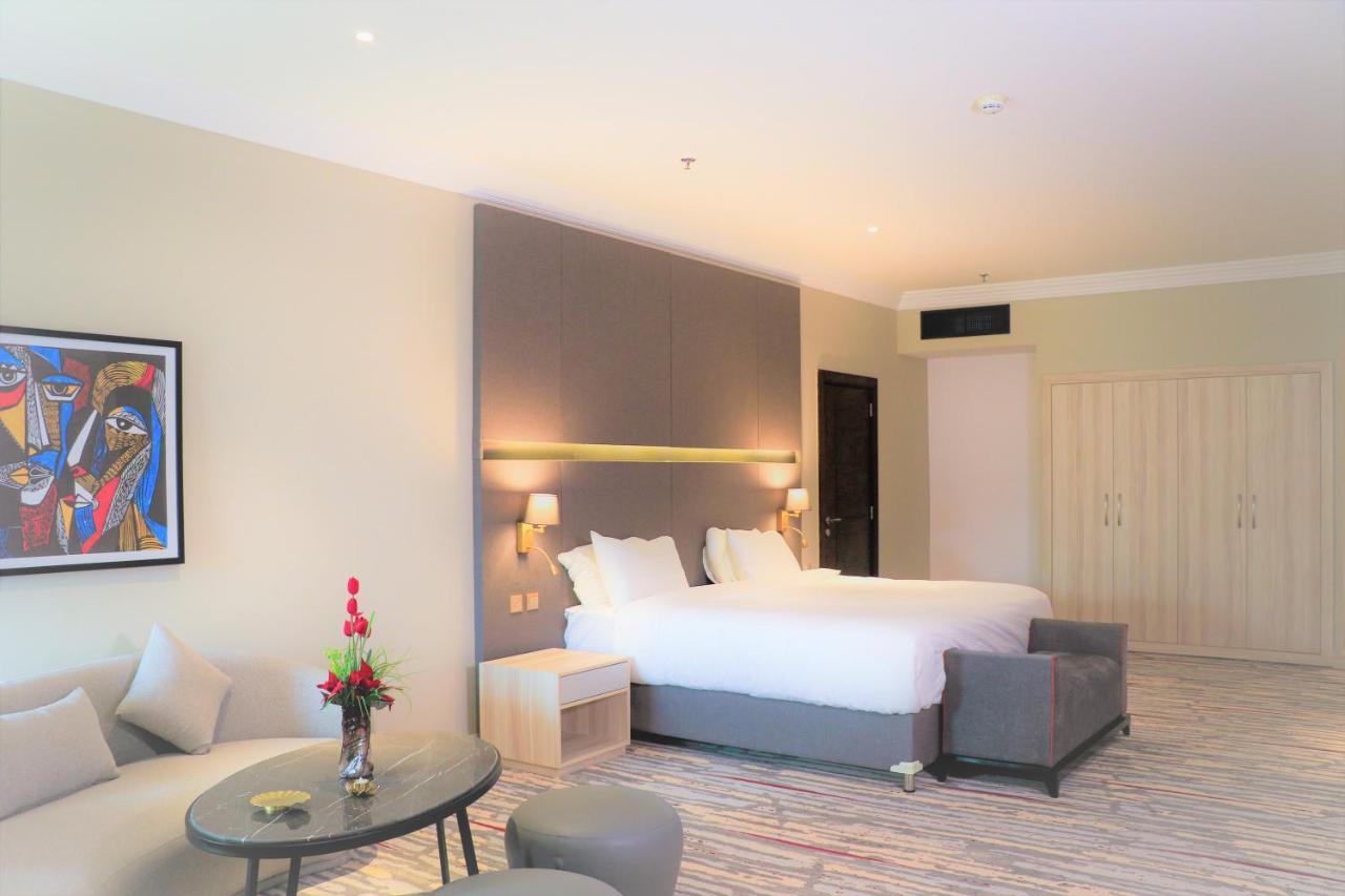 Chic King Room with City/Pool View - Non-Smoking