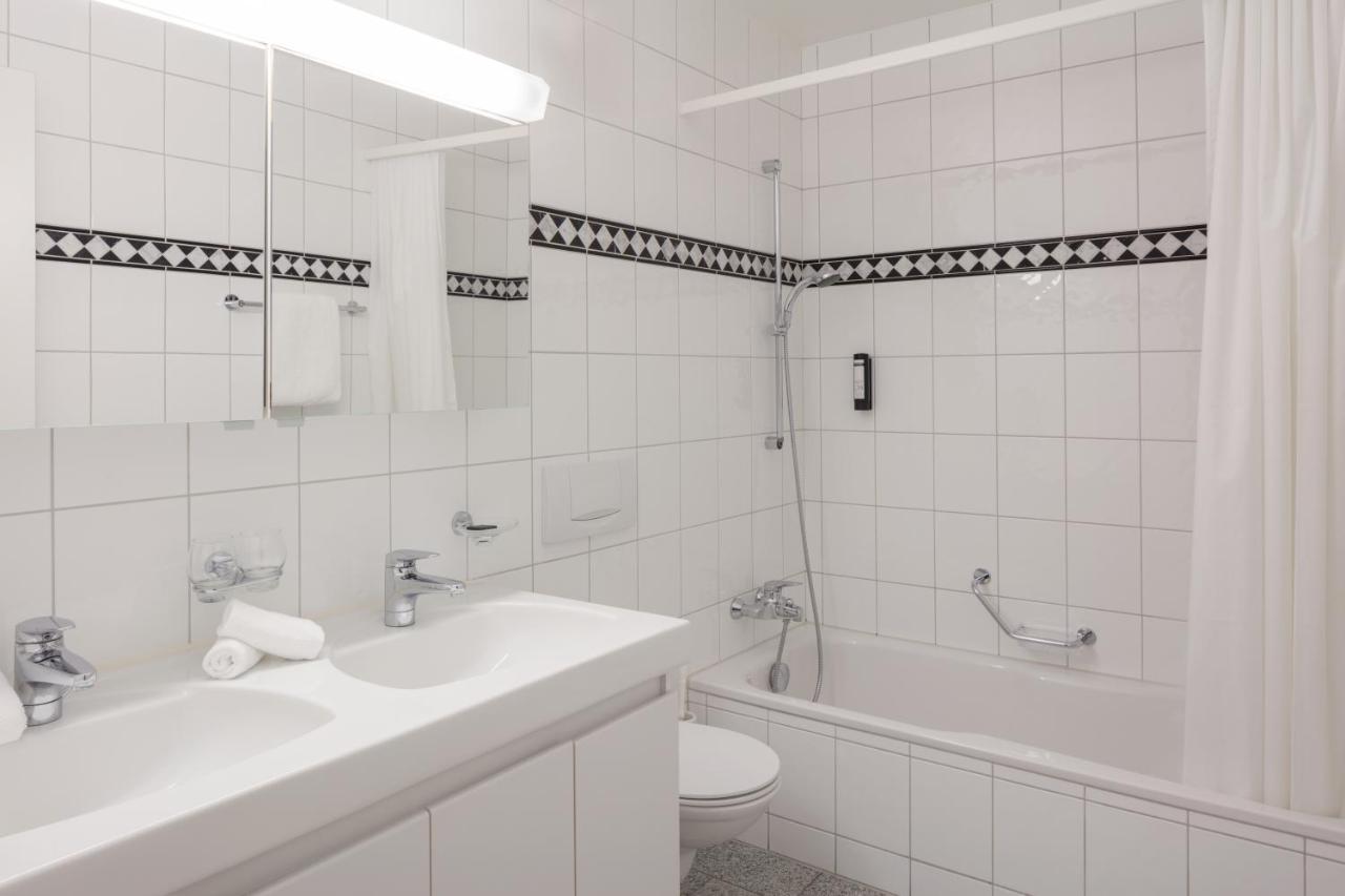 Two-Bedroom Apartment,1317780607:JPEG