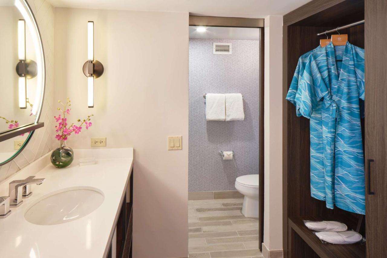 Partial Ocean View 2 Double Beds