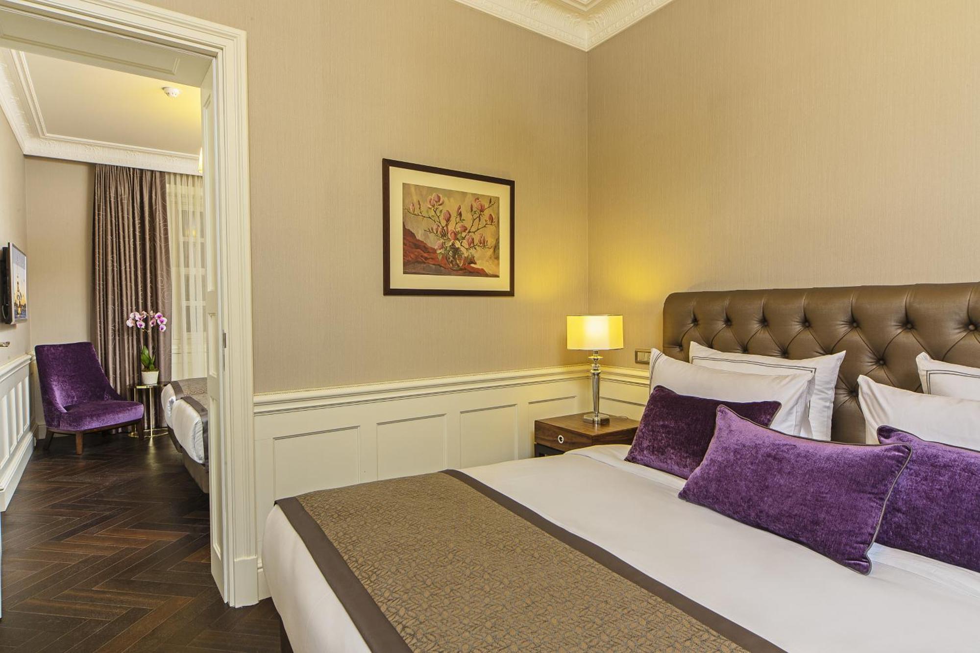 Two Connecting Double Rooms