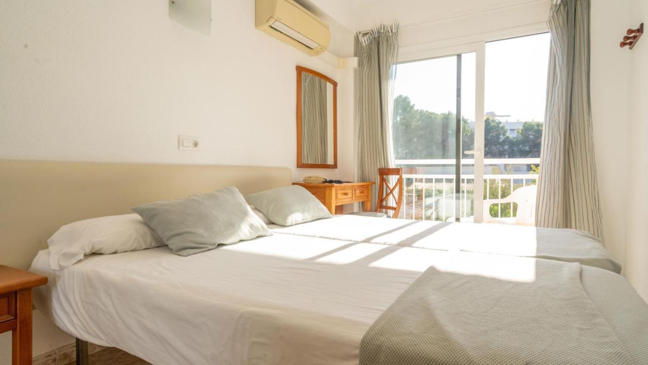Standard Twin Room,1330746233:JPEG