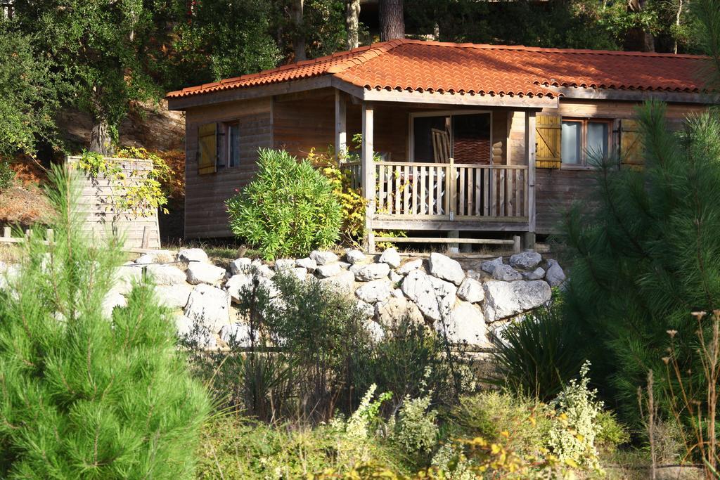 Three-Bedroom Chalet,339179887:JPEG