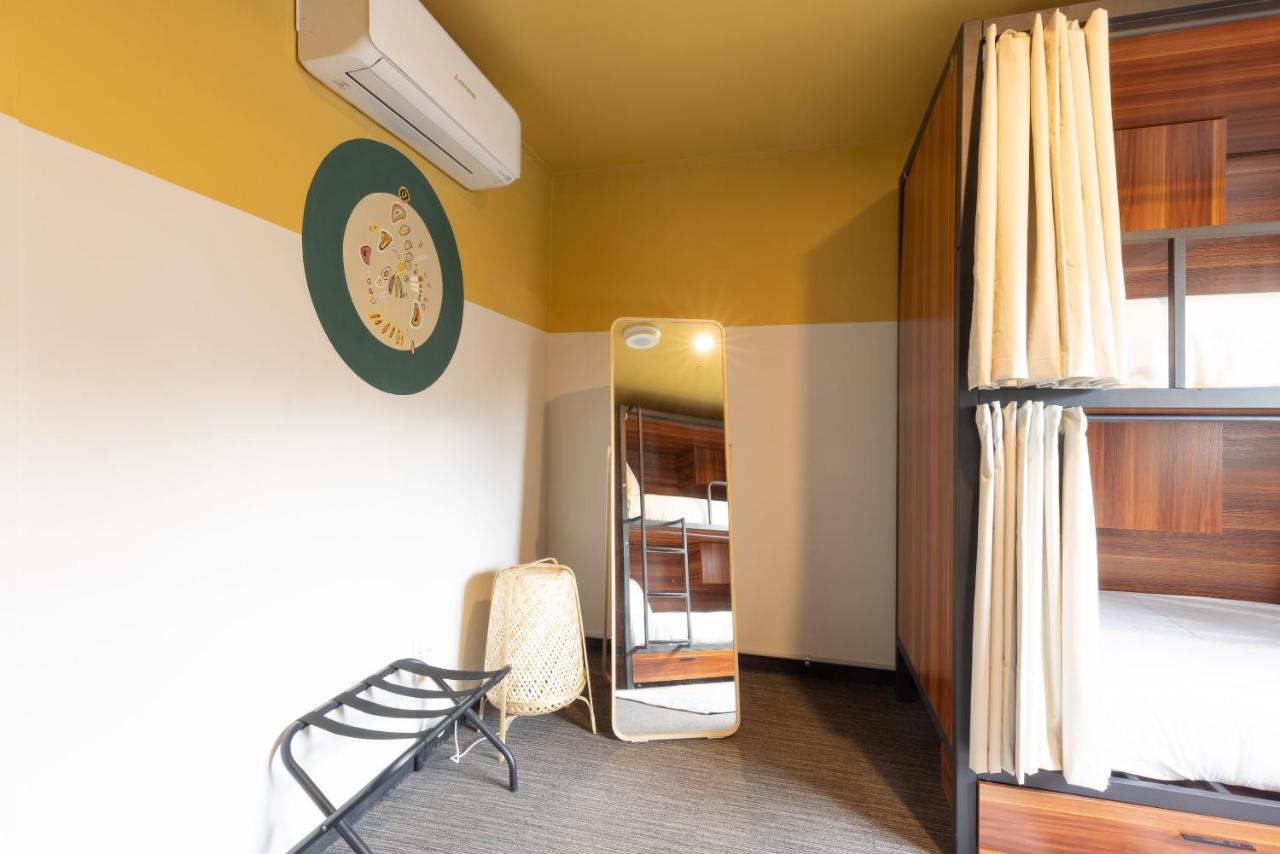 10 Bed Mixed Community Dorm