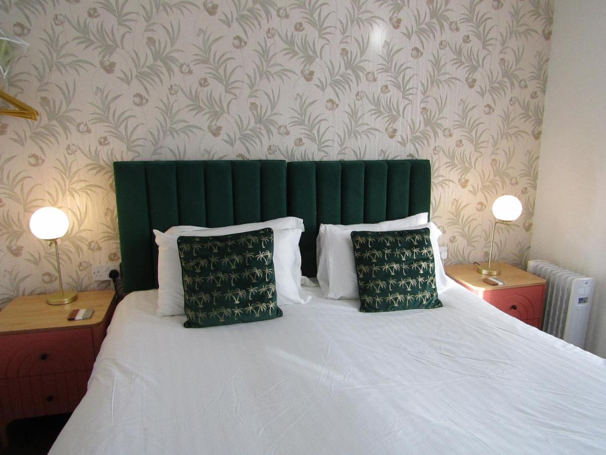 Deluxe King Room,1681753020:JPEG