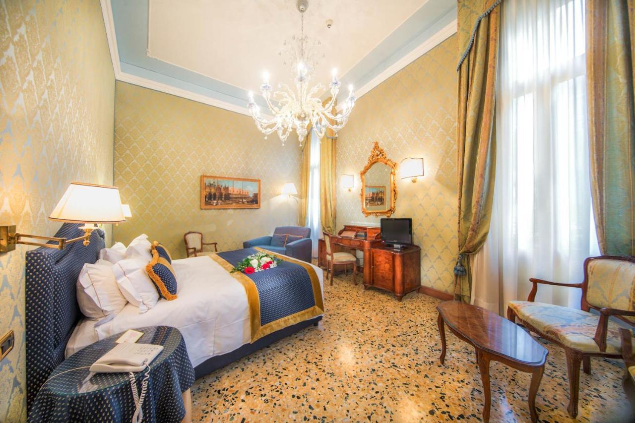 Junior Suite mit Kanalblick