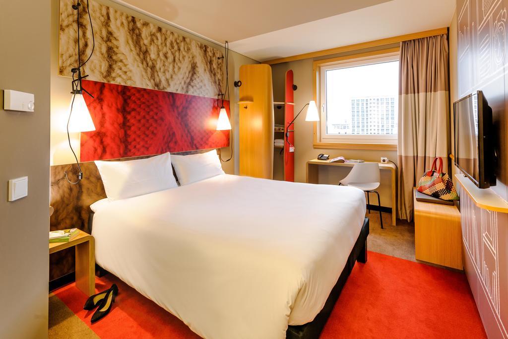 Double Room,139180989:JPEG