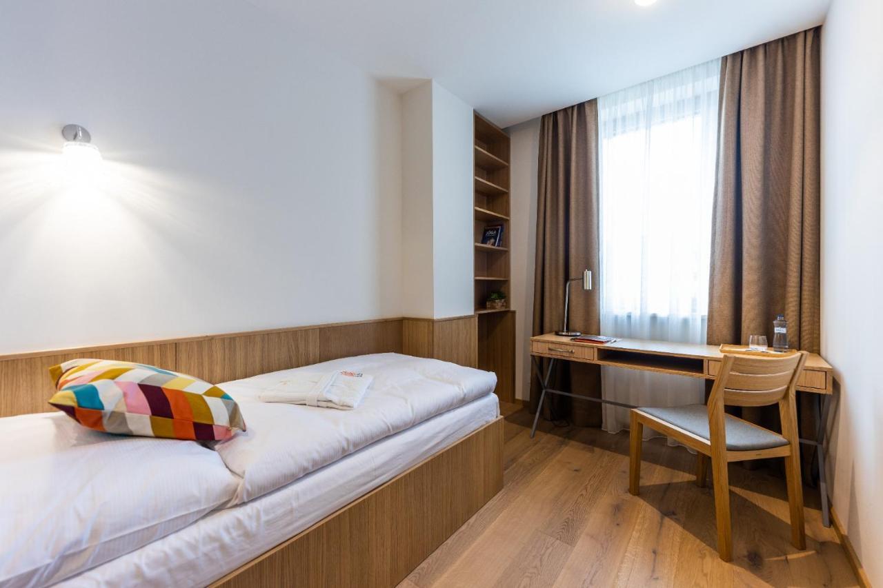 Einzelzimmer mit Gemeinschaftsbad