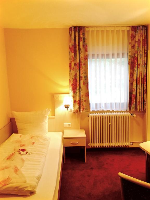 Deluxe Single Room,141211296:JPEG