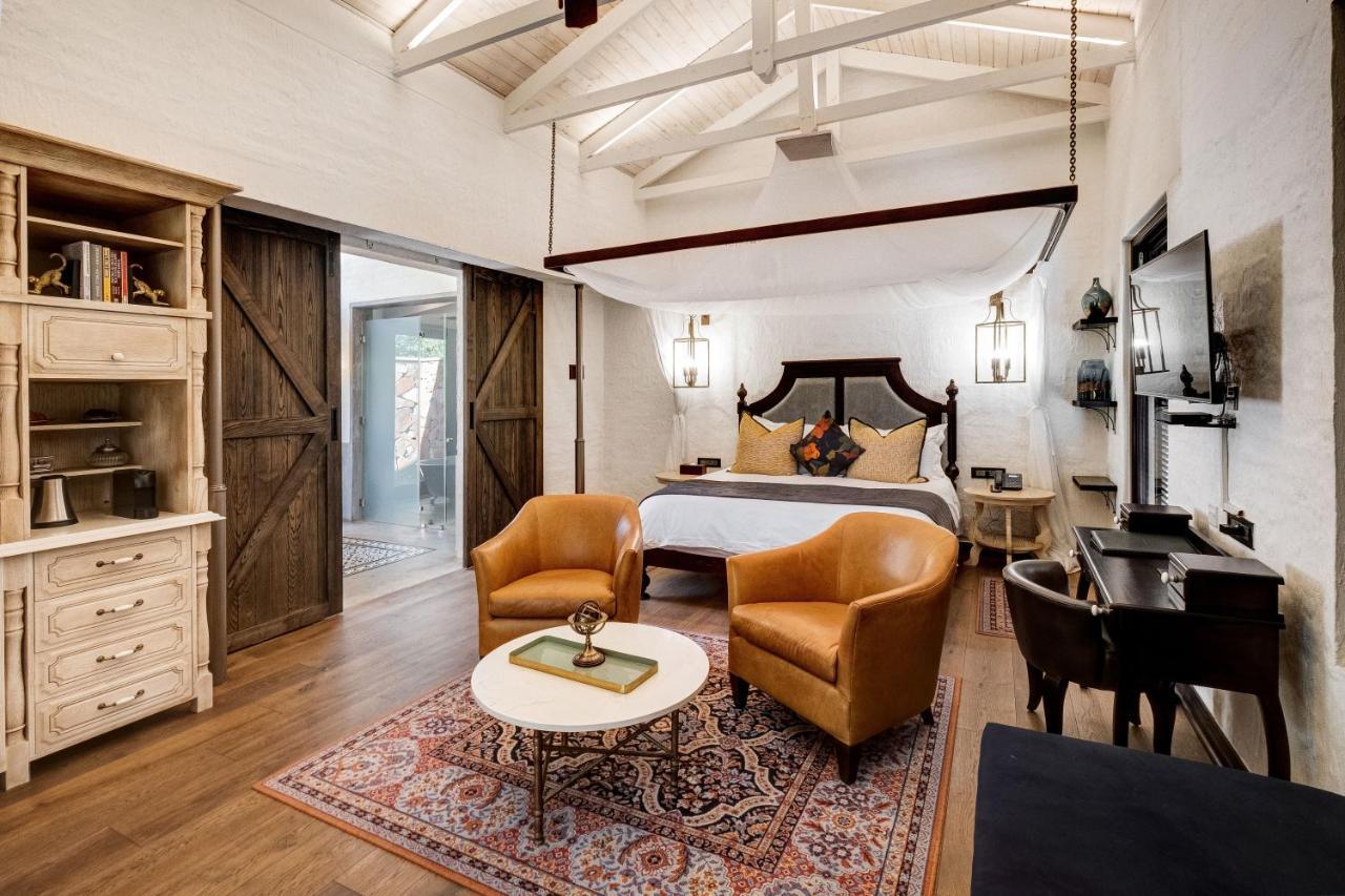 Deluxe King Room Verandah Forest View
