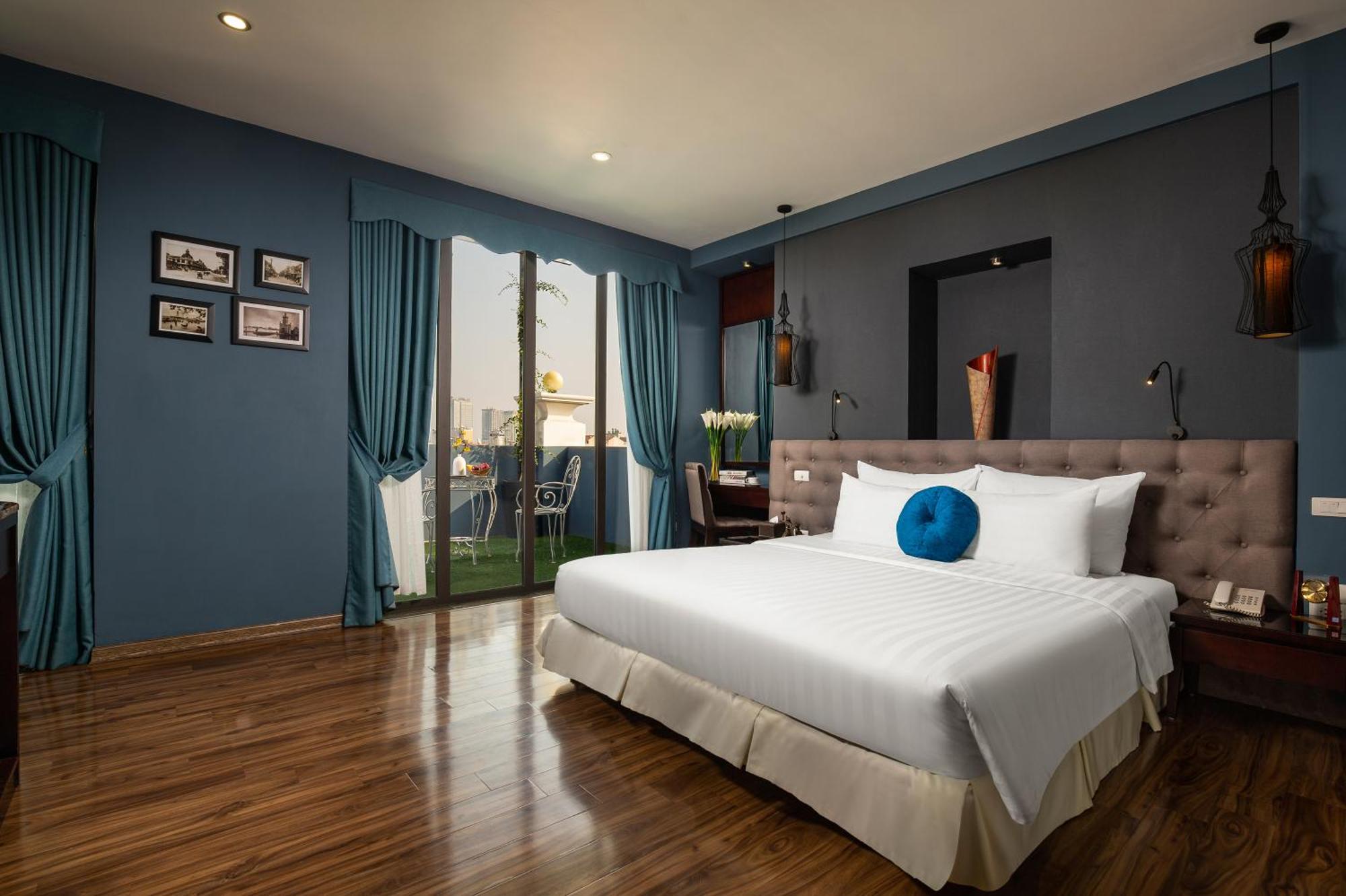 King Suite Balcony