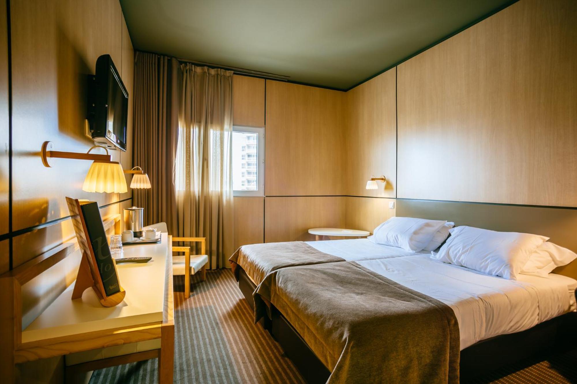 Twin Room City View