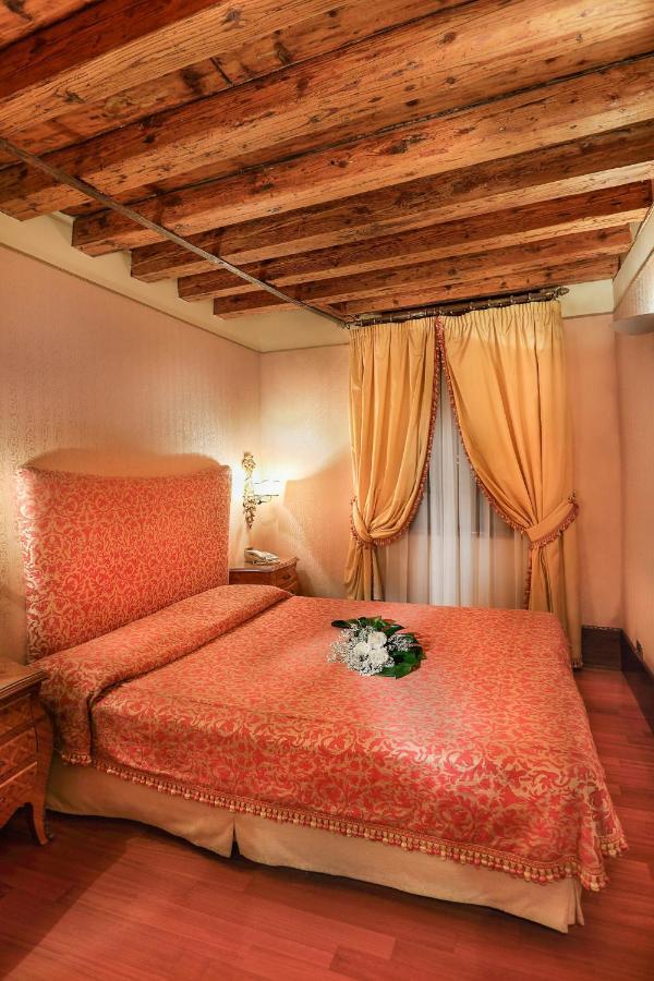 Classic Doppel- oder Zweibettzimmer