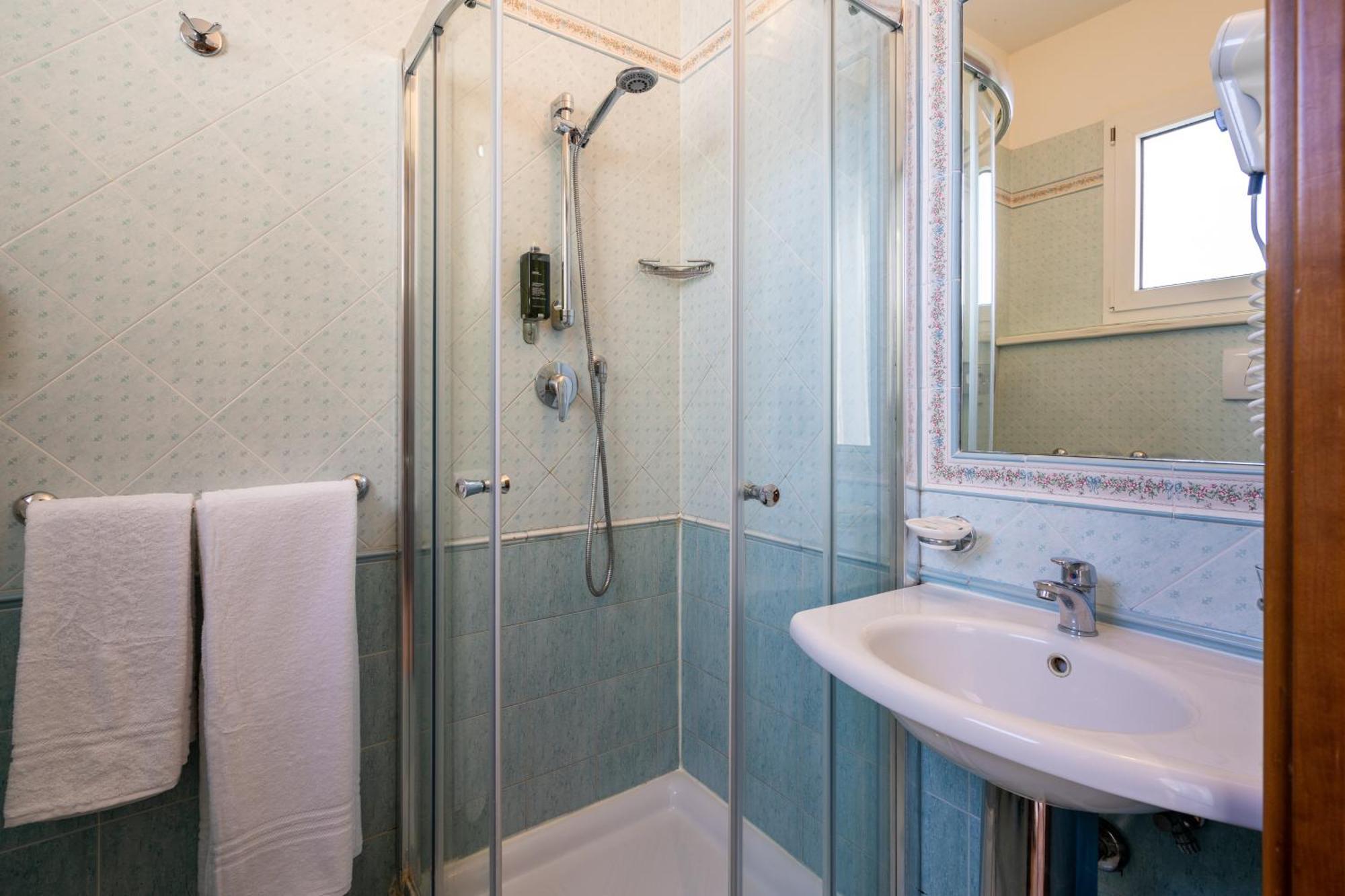 Comfort Double or Twin Room