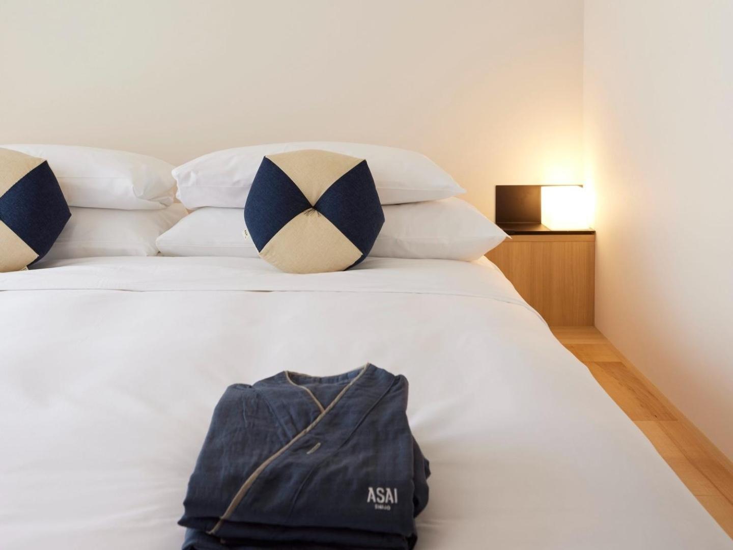 Cozy Twin Room