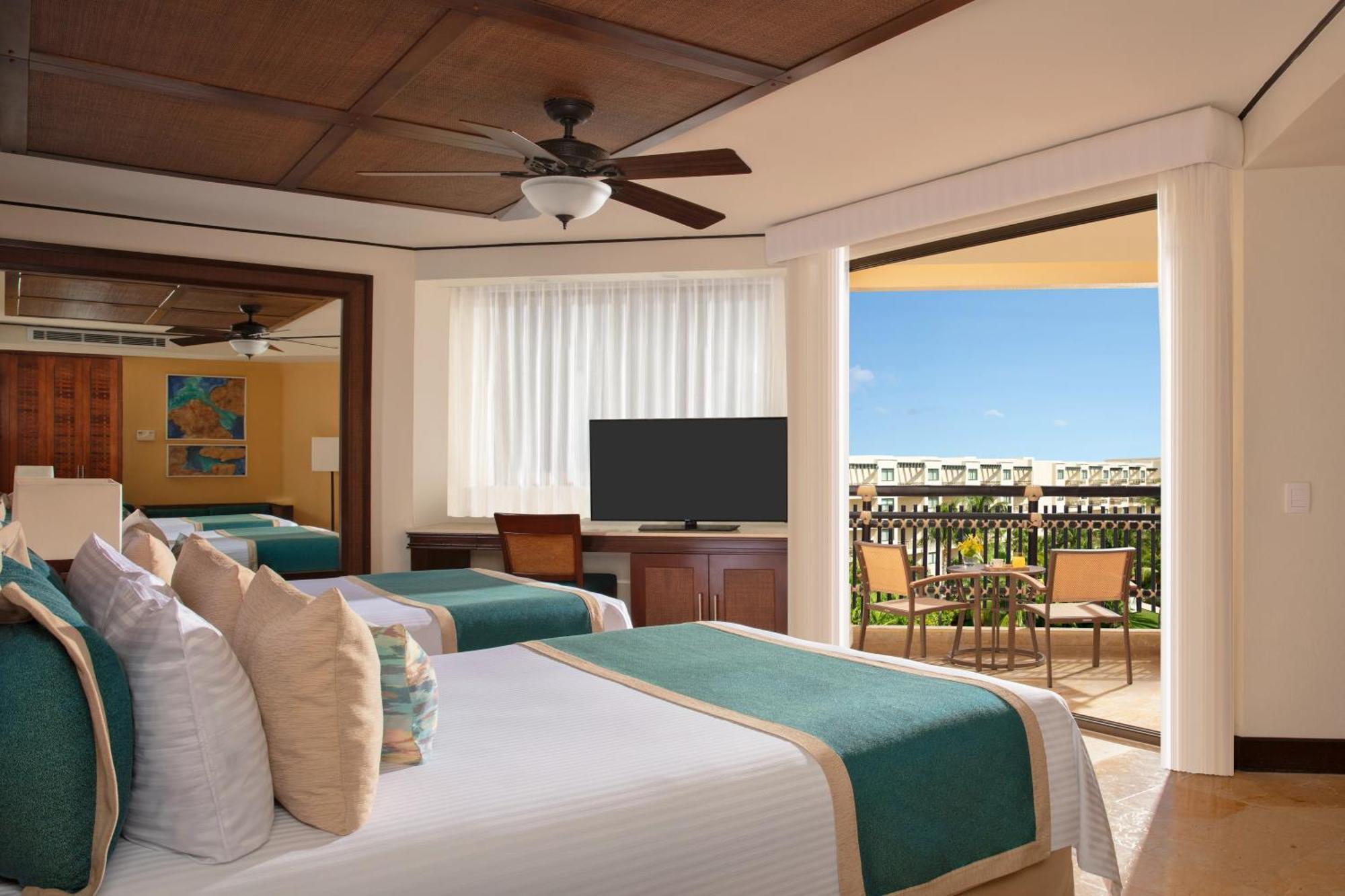 Premium Deluxe Tropical Garden View Whirlpool Double bed