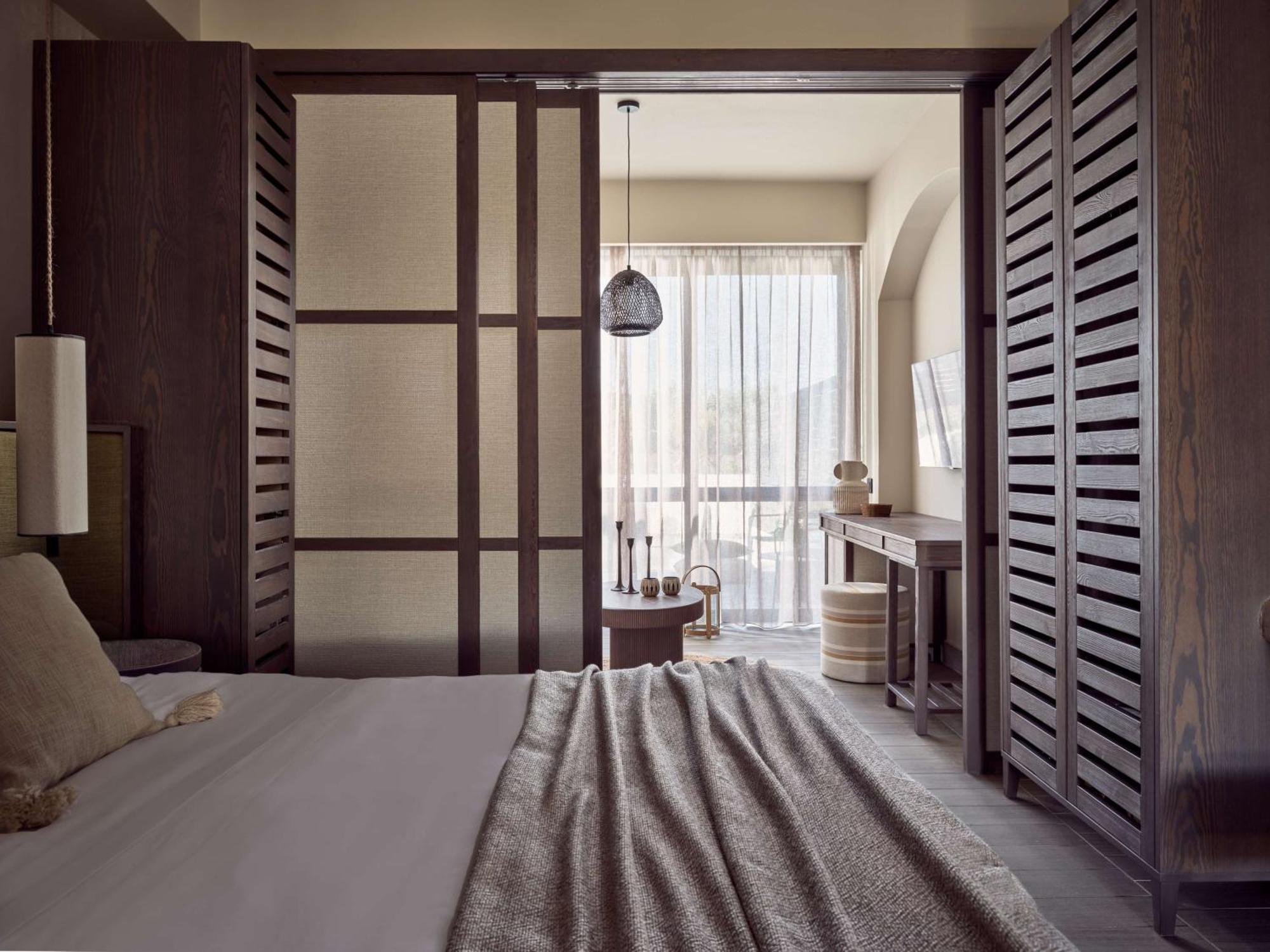Junior Suite Evergreen mit Kingsize-Bett und Balkon
