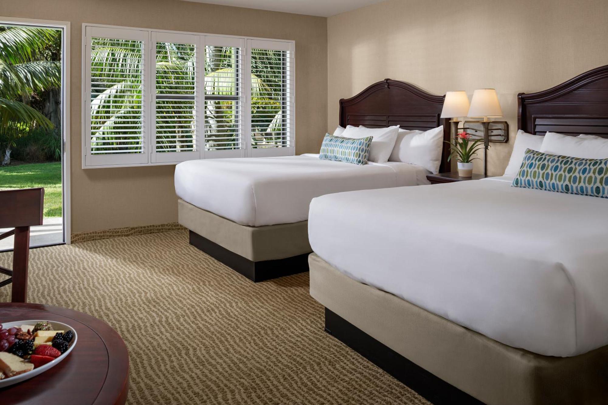 Resort Room 2 Queens