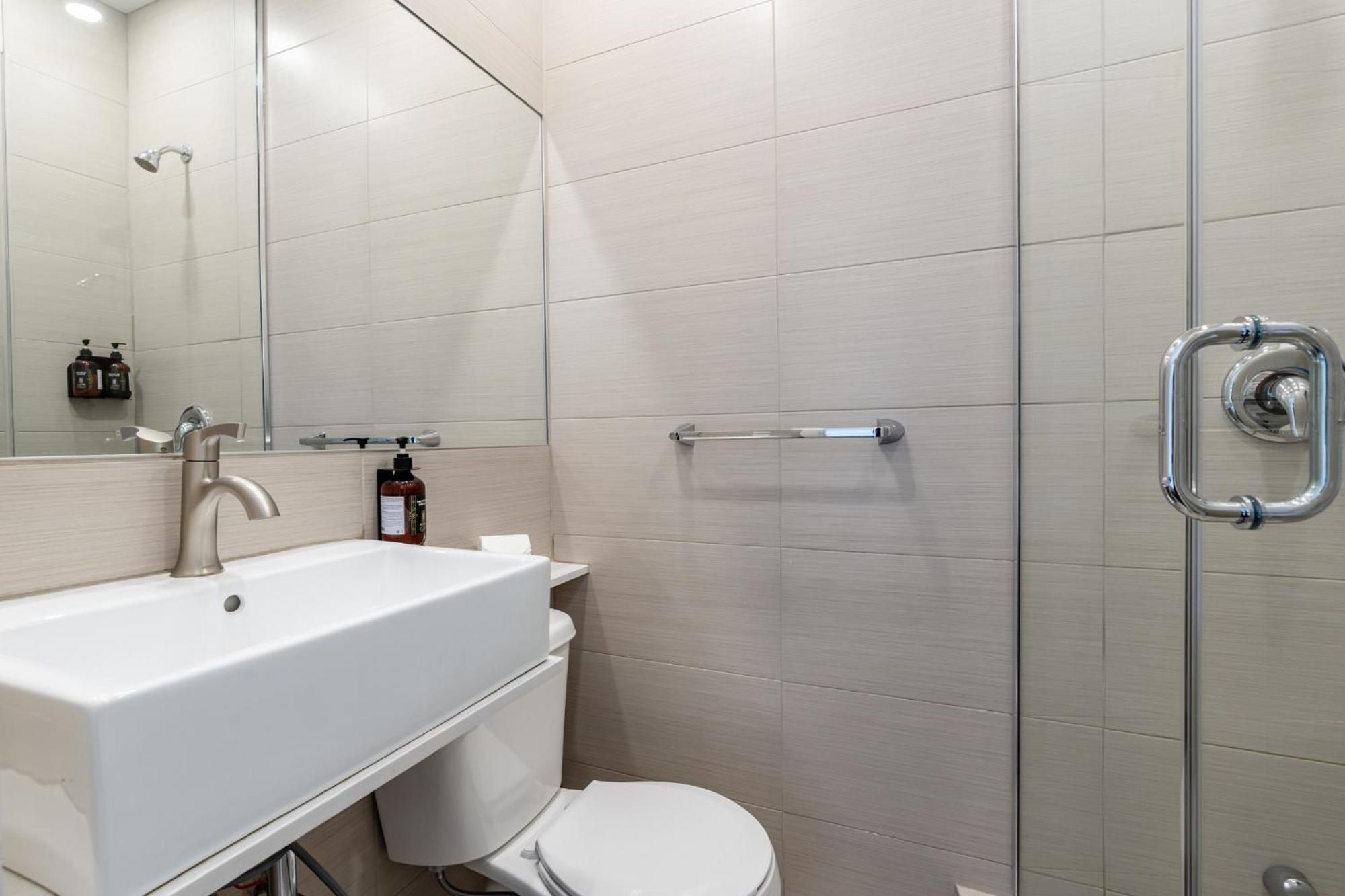 Double Room Private Bathroom