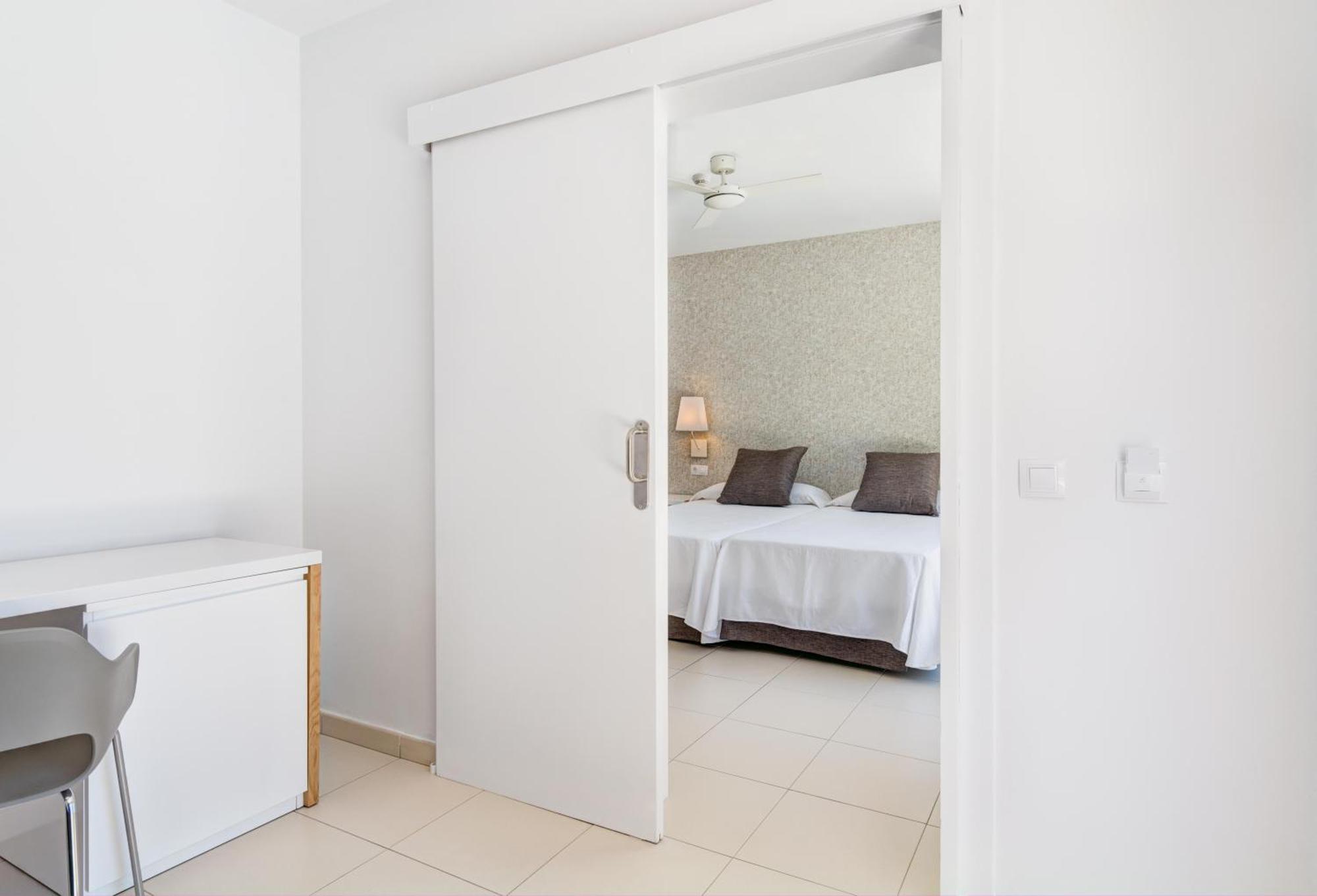 Suite mit Poolblick