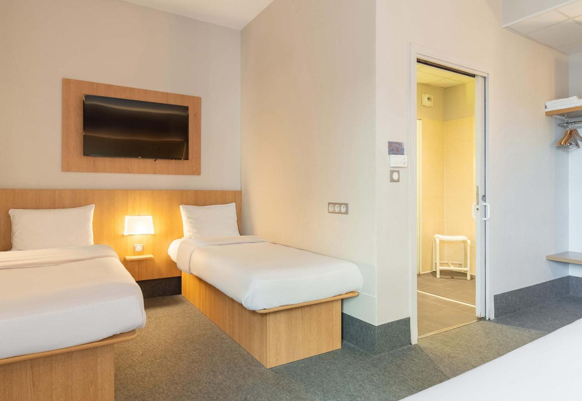 Quadruple Room,1540455895:JPEG
